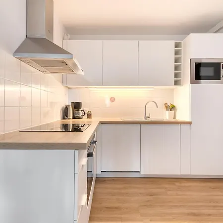 Grand 10 Pers, Ventilateur, 5 & Parking Gratuit Lägenhet *