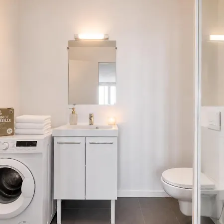 Apartment Grand 10 Pers, Ventilateur, 5 & Parking Gratuit