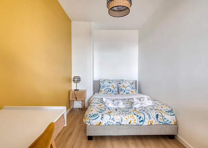 Super 10 - Grand 10 Personnes, 5 Chambres, Parking, Wifi Fibre *