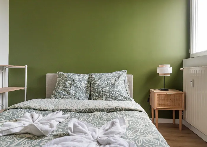 Super 10 - Grand 10 Personnes, 5 Chambres, Parking, Wifi Fibre *