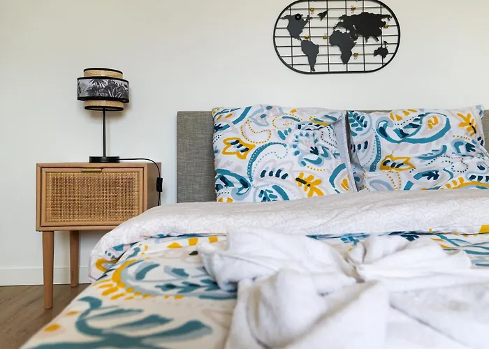 Super 10 - Grand 10 Personnes, 5 Chambres, Parking, Wifi Fibre Ανζέρ