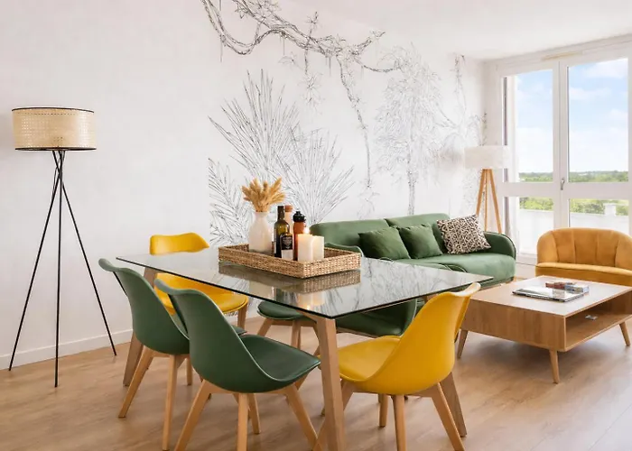 Super 10 - Grand 10 Personnes, 5 Chambres, Parking, Wifi Fibre * Angers