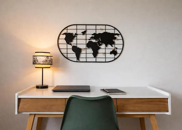 Super 10 - Grand 10 Personnes, 5 Chambres, Parking, Wifi Fibre Apartment